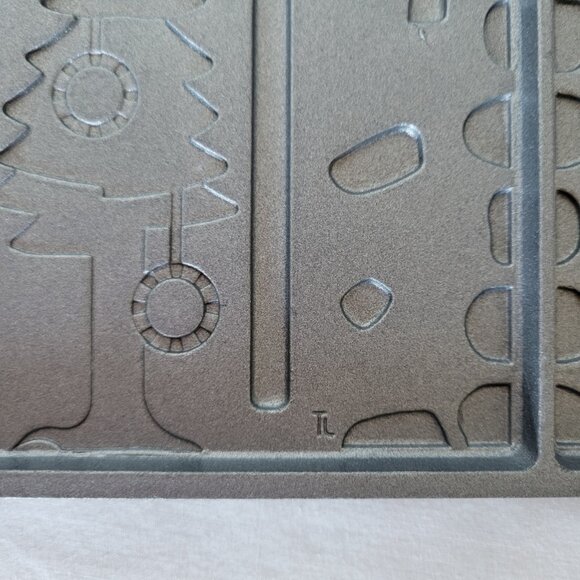 Cast Iron Gingerbread House Mold Double Sided Christmas Holiday - Picture 4 of 6